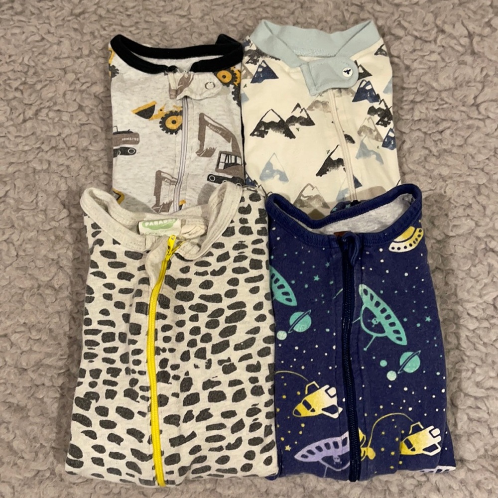 4 Piece - Onesie Bundle 🐆👩🏻‍🚀⛰🚜